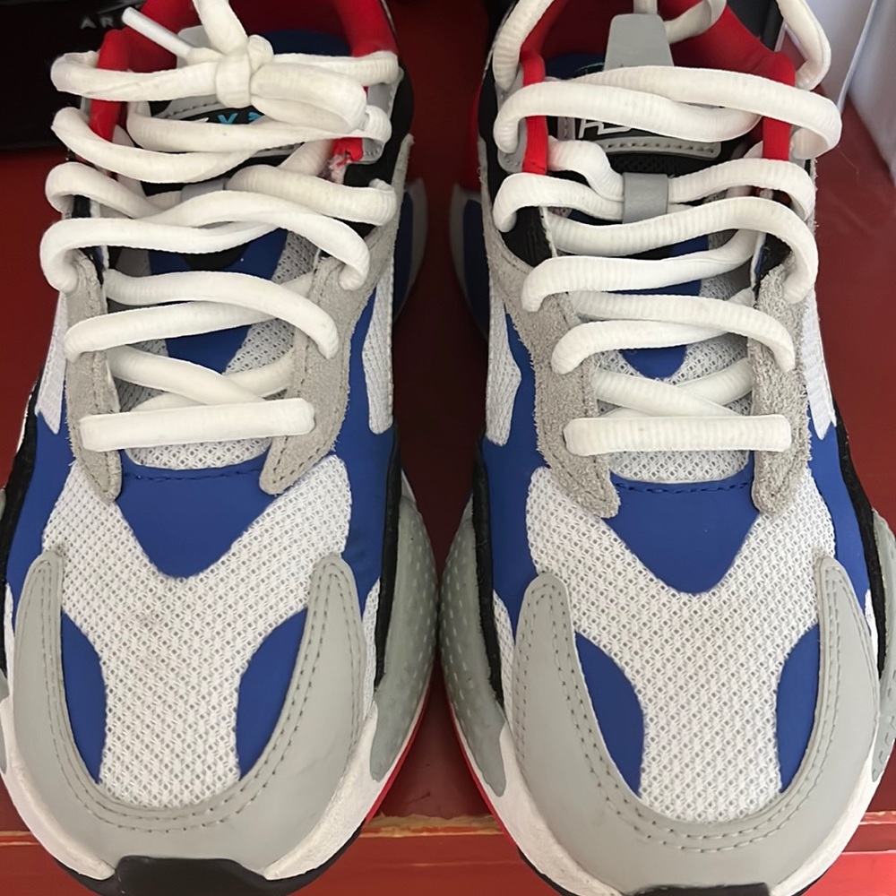 Puma RS-X sneakers size 7 kids equivalent to a woman’s 8 1/2 .worn 4 times most